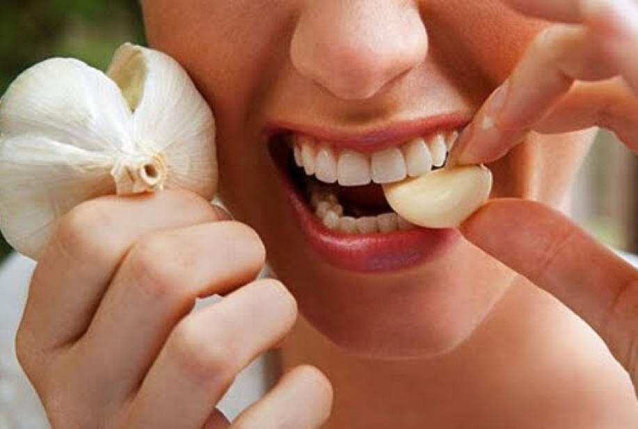 درمان درد دندان با مصرف سیر
