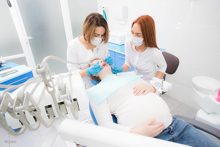 علت عفونت دندان در بارداری